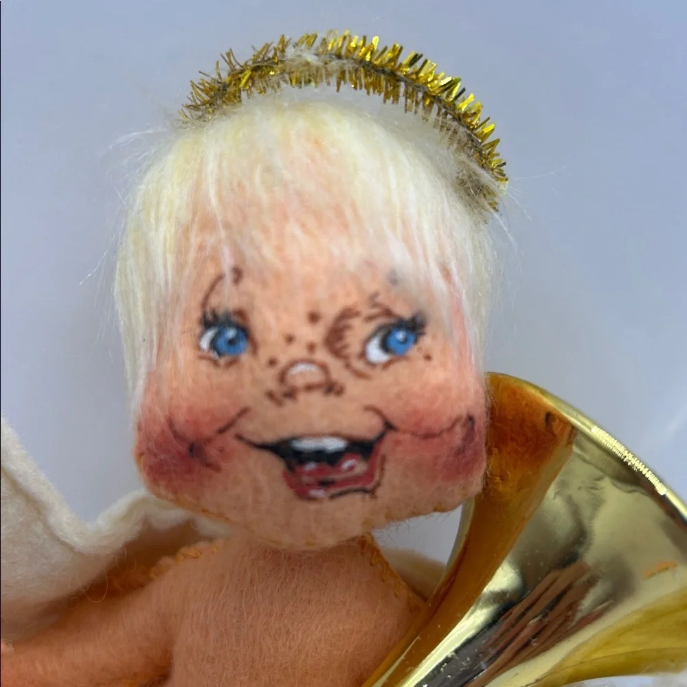 Annalee Angel cherub with gold horn